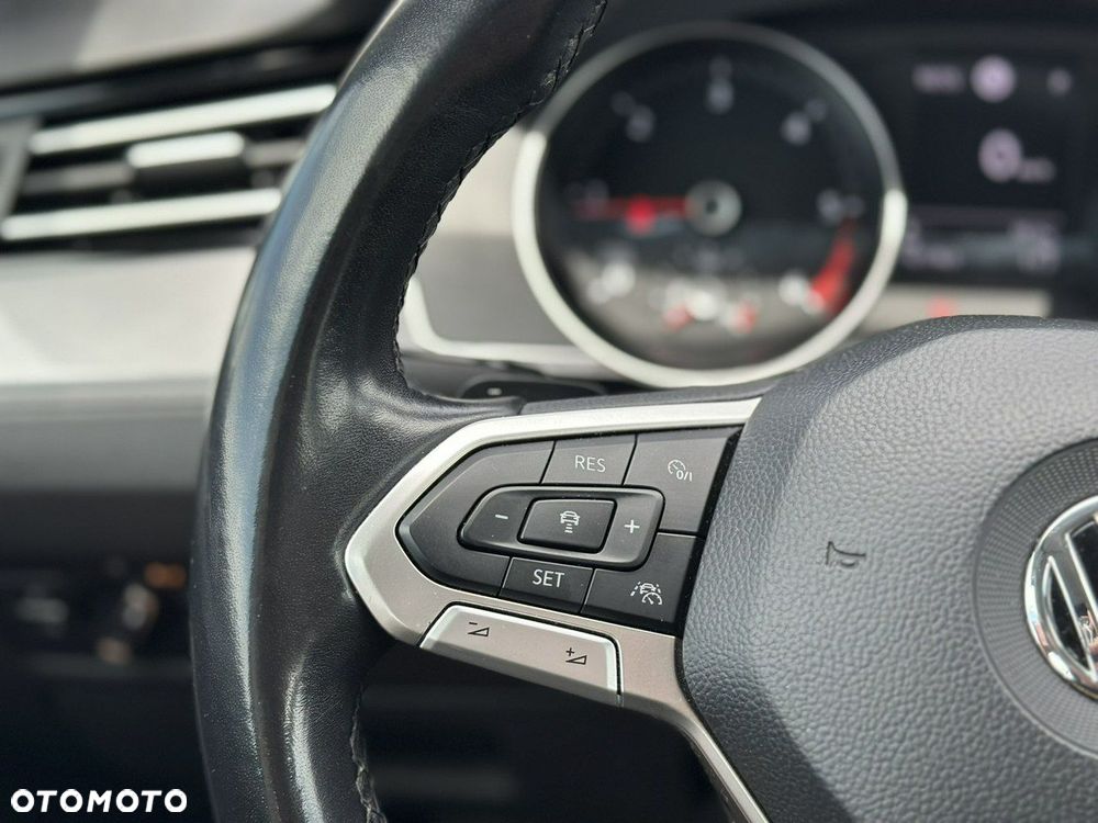 Volkswagen Passat 2.0 TDI EVO Business DSG - 19