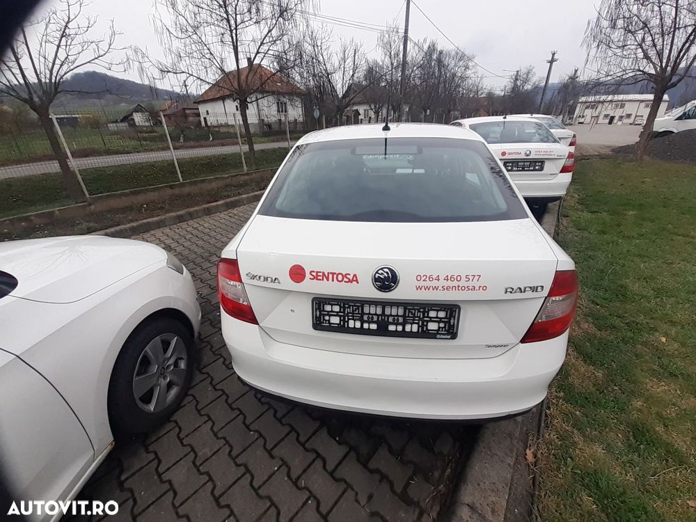 Skoda RAPID 1.6 TDI Active - 8