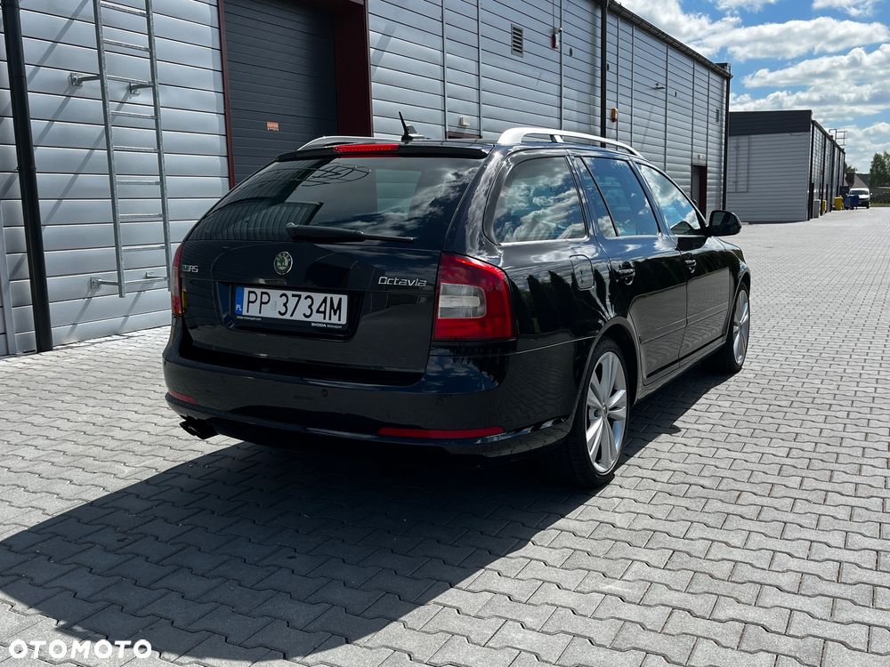 Skoda Octavia 2.0 TDI DPF RS - 8