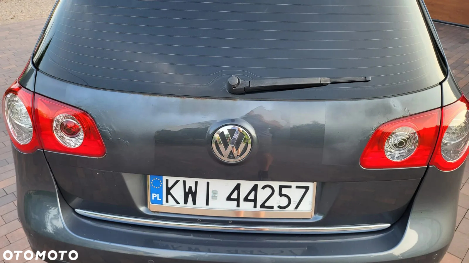 Volkswagen Passat 2.0 TDI Highline - 14