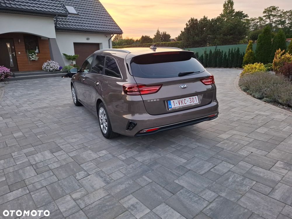 Kia Ceed 1.4 Vision - 11