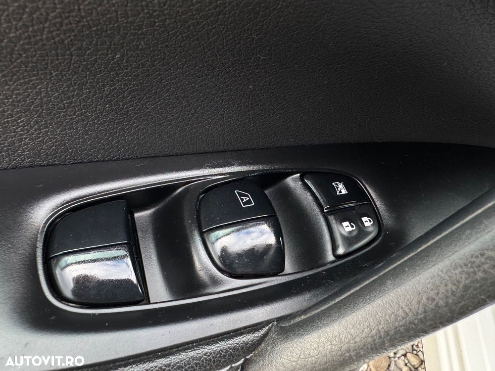 Nissan Qashqai 1.6 DIG-T TEKNA+ - 13