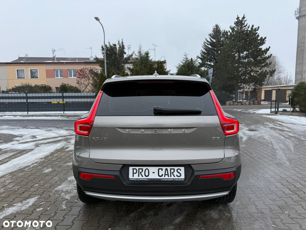 Volvo XC 40 D3 Momentum Pro - 9