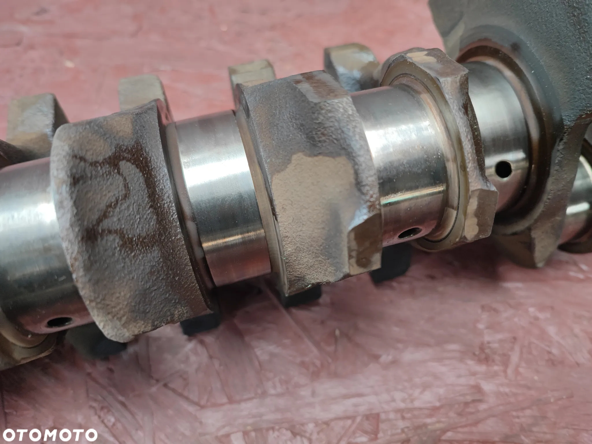BMW E36 / E34 / E39 / Z3 ORYGINALNY WAŁ KORBOWY DO SILNIKÓW GAMY M52B25 1X VANOS / M50B25 O NR. 11 21 1 705 847 / 11 21 1 432 275 OEM W BARDZO DOBRYM STANIE - 11