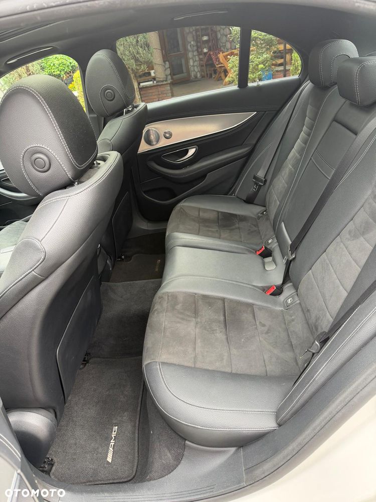 Mercedes-Benz Klasa E 220 d 4-Matic 9G-TRONIC - 7