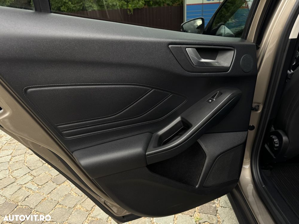 Ford Focus 1.5 EcoBlue Titanium X - 22