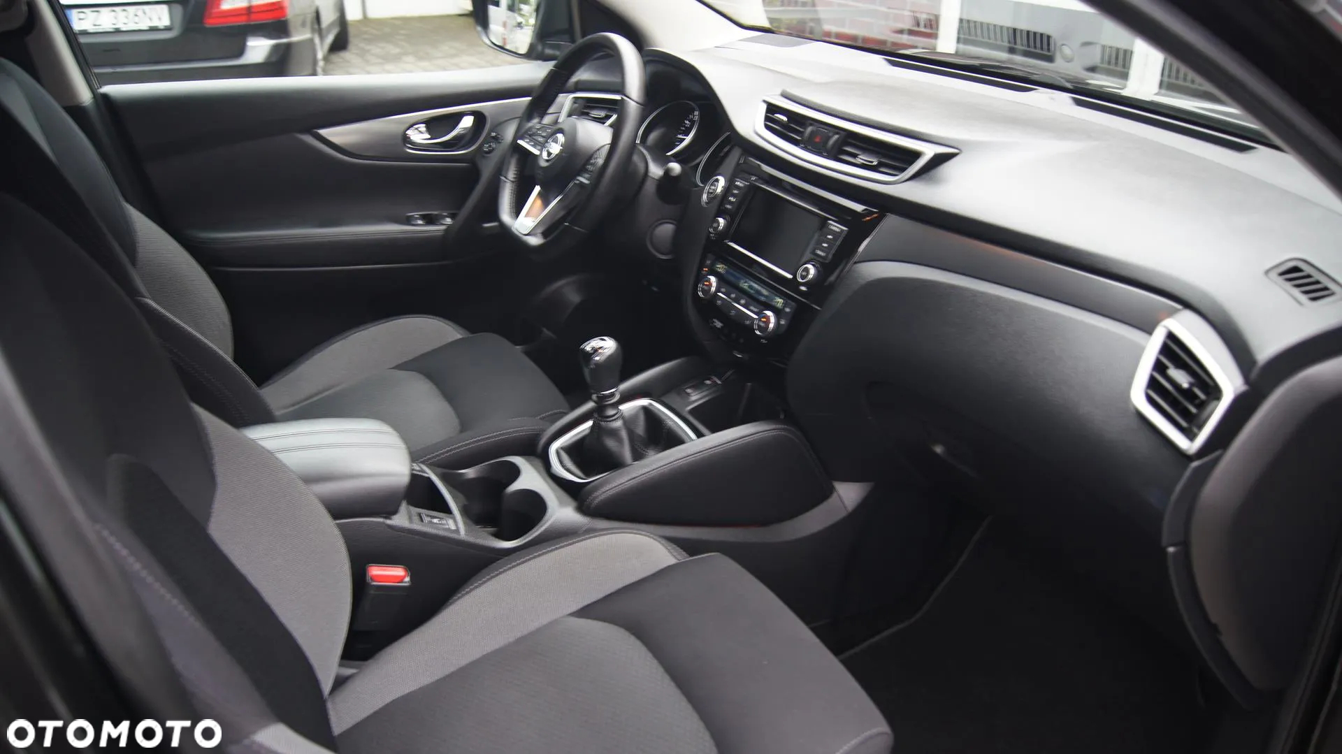 Nissan Qashqai 1.3 DIG-T N-Connecta - 15