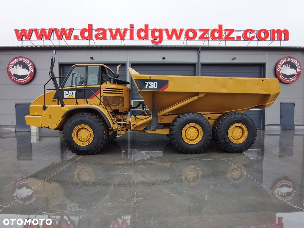 Caterpillar 730 - 4