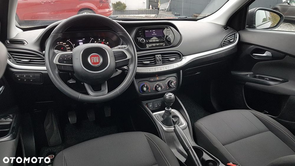 Fiat Tipo 1.4 16V More - 18