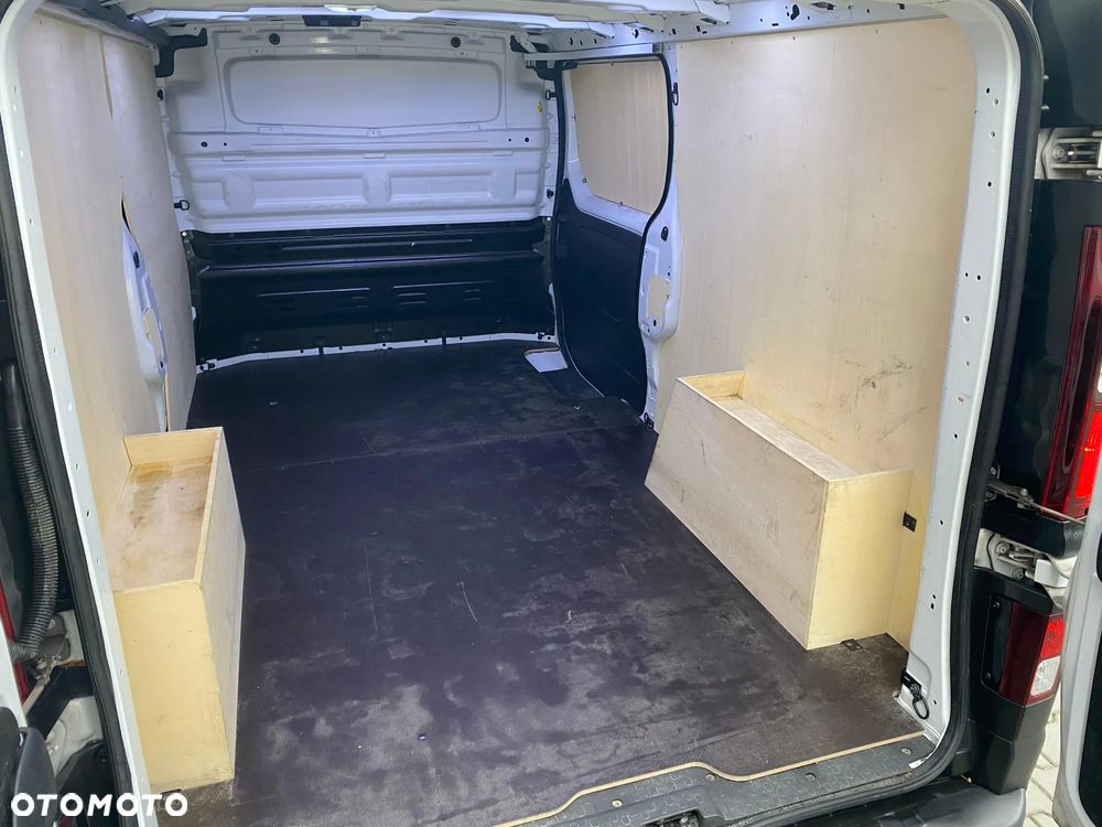 Renault TRAFIC L2H1 - 11