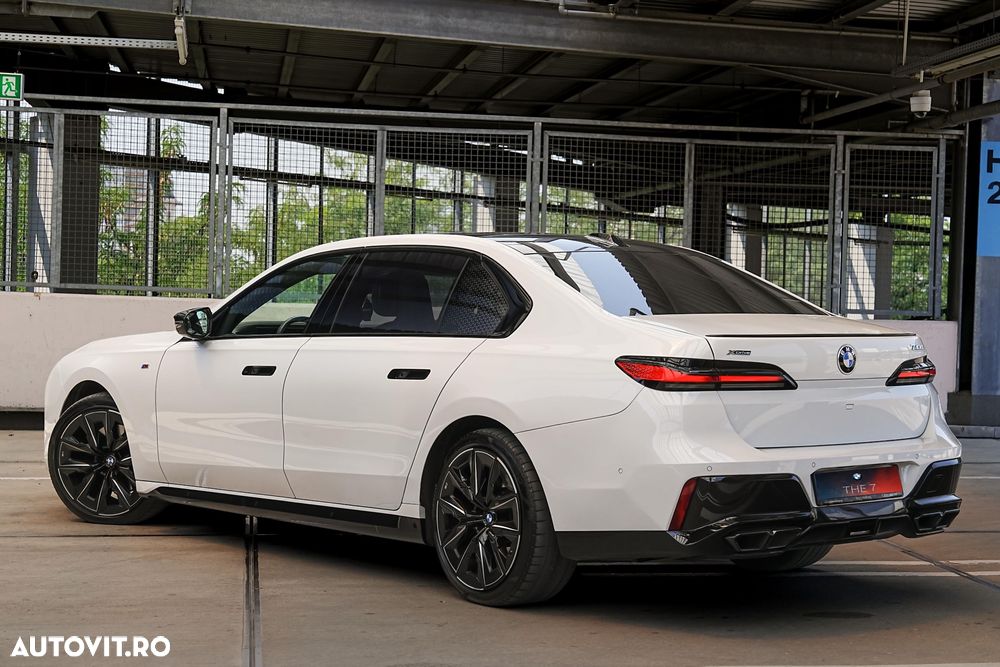 BMW Seria 7 - 10