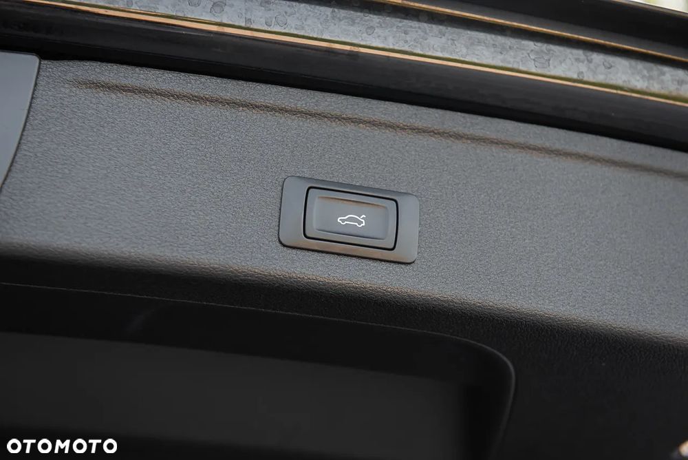 Audi A4 Avant 2.0 TDI Sport S tronic - 31