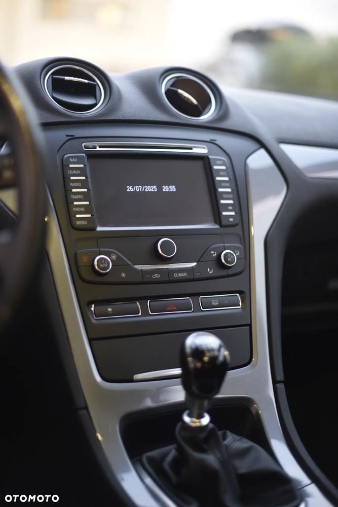 Ford Mondeo 2.0 TDCi Ambiente - 12