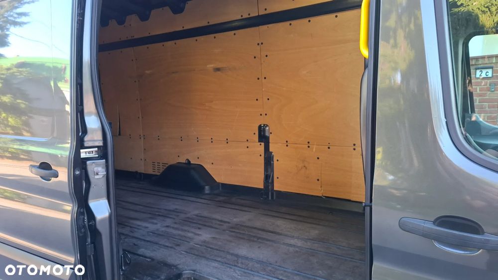 Ford Transit - 10