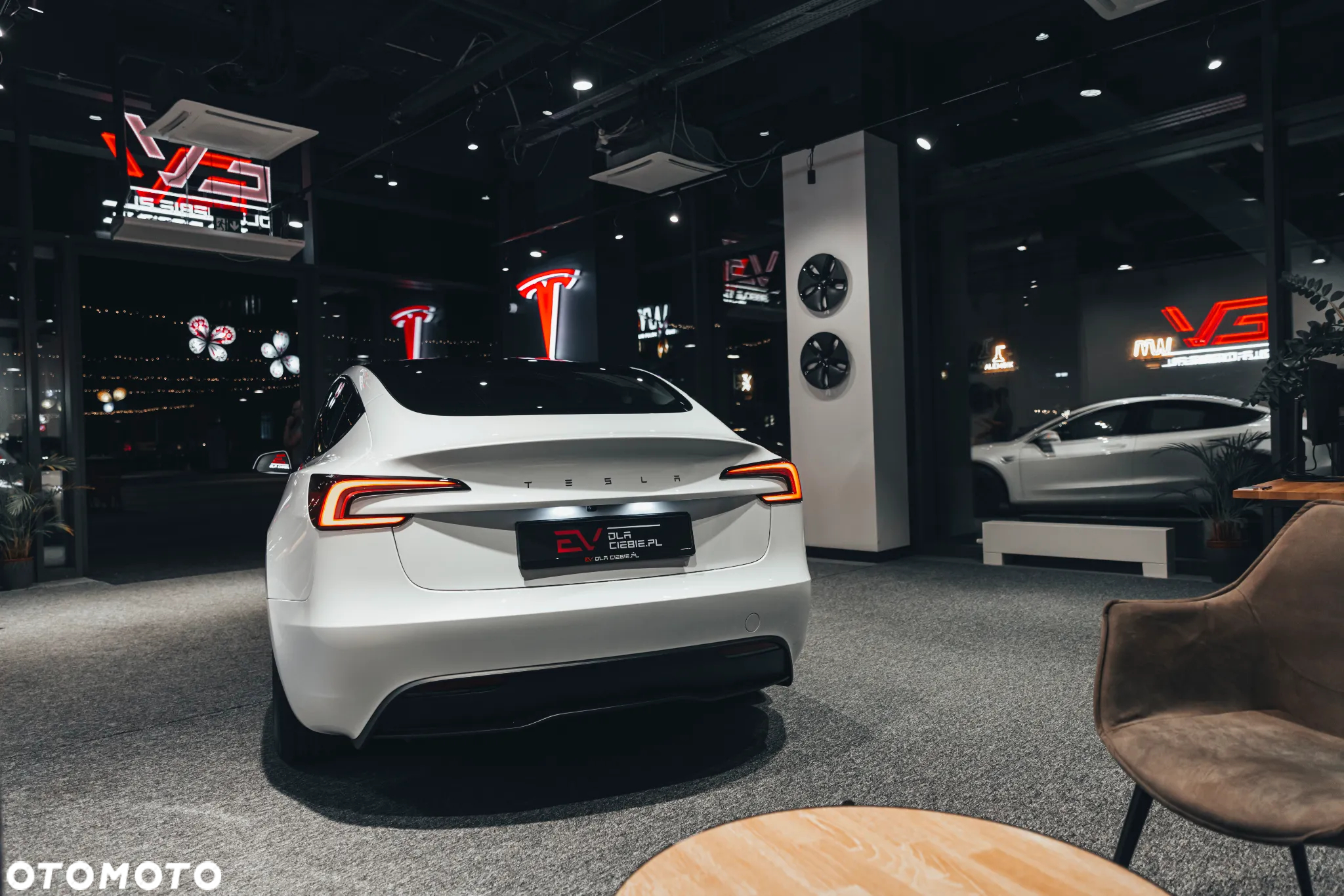 Tesla Model 3 RWD - 7