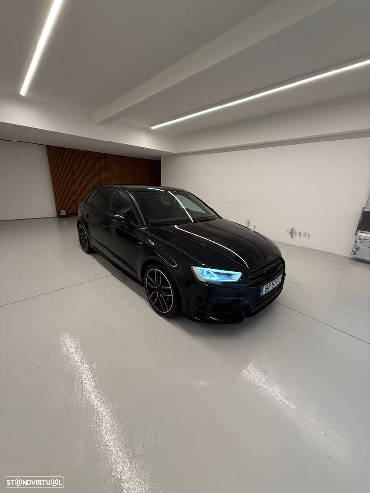 Audi A3 Sportback - 1