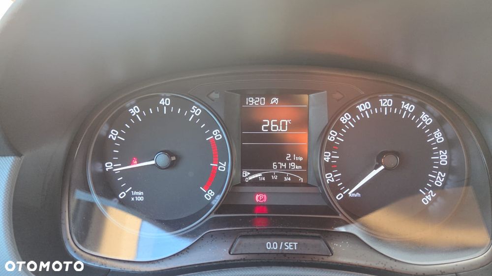 Skoda Fabia 1.0 Active - 8