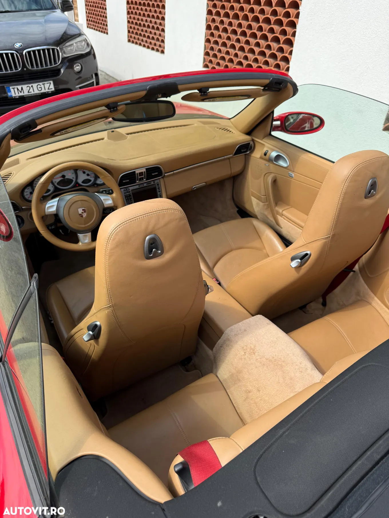 Porsche 911 Carrera 4 S Cabrio - 9
