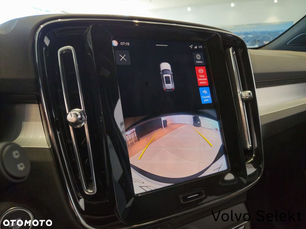 Volvo XC 40 - 26