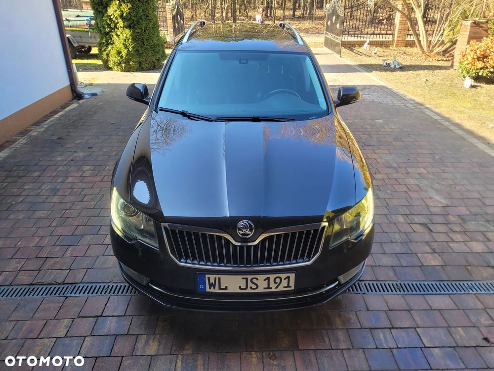 Skoda Superb 2.0 TDI Green tec DSG Elegance - 37