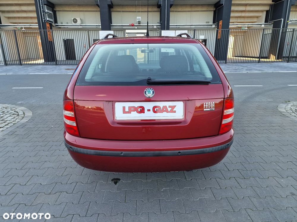 Skoda Fabia - 12