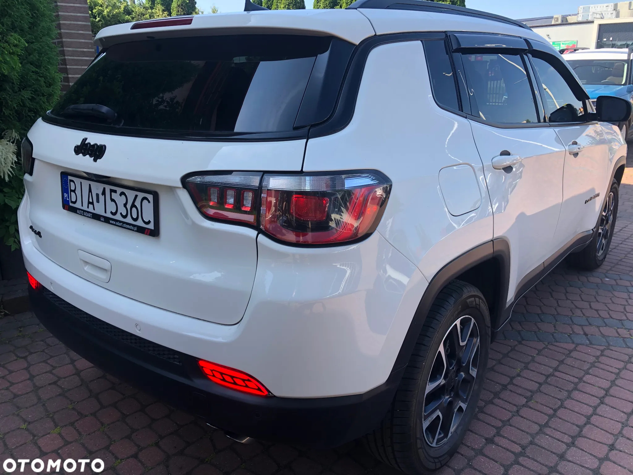 Jeep Compass - 14