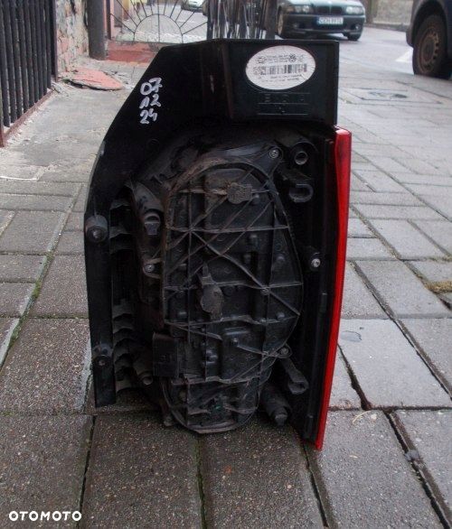 VW T6 7E0 LEWA TYLNA LAMPA ORYGINAŁ 7E0945095AD - 4