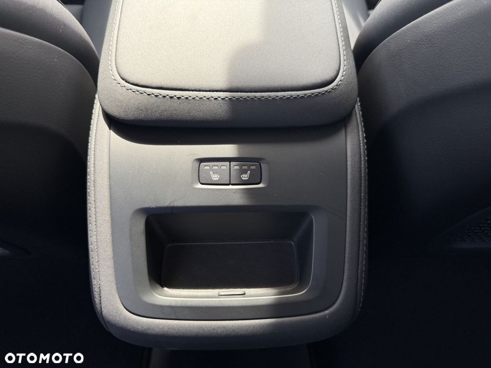 Volvo XC 90 - 28