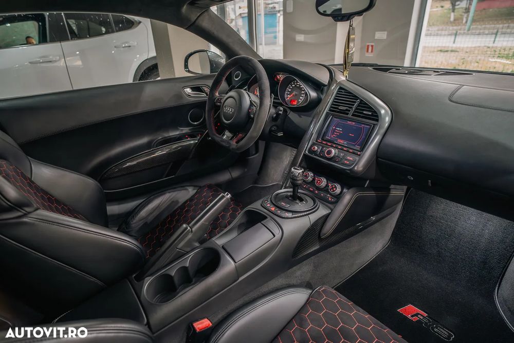 Audi R8 4.2 FSI Quattro R-Tronic - 27