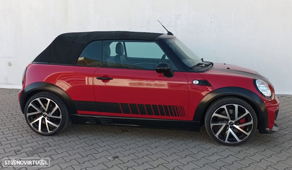 MINI Cabrio John Cooper Works - 20