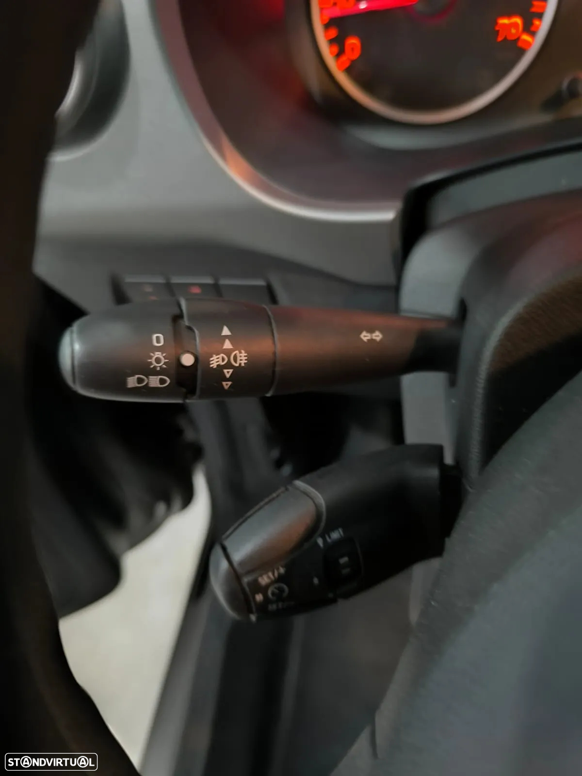 Citroën Berlingo 1.6 BlueHDi Feel 7L - 33