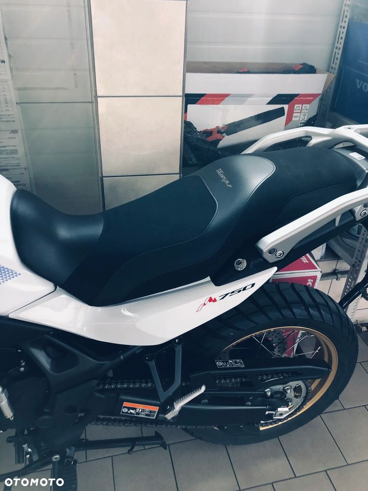 Honda XL - 19