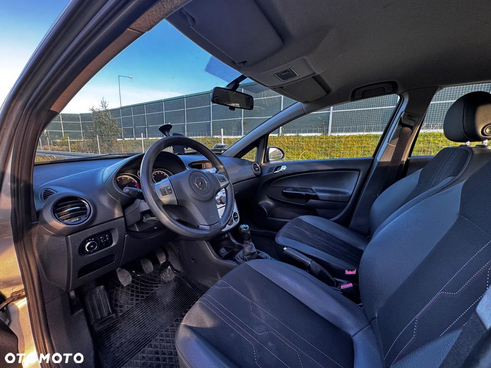 Opel Corsa - 9