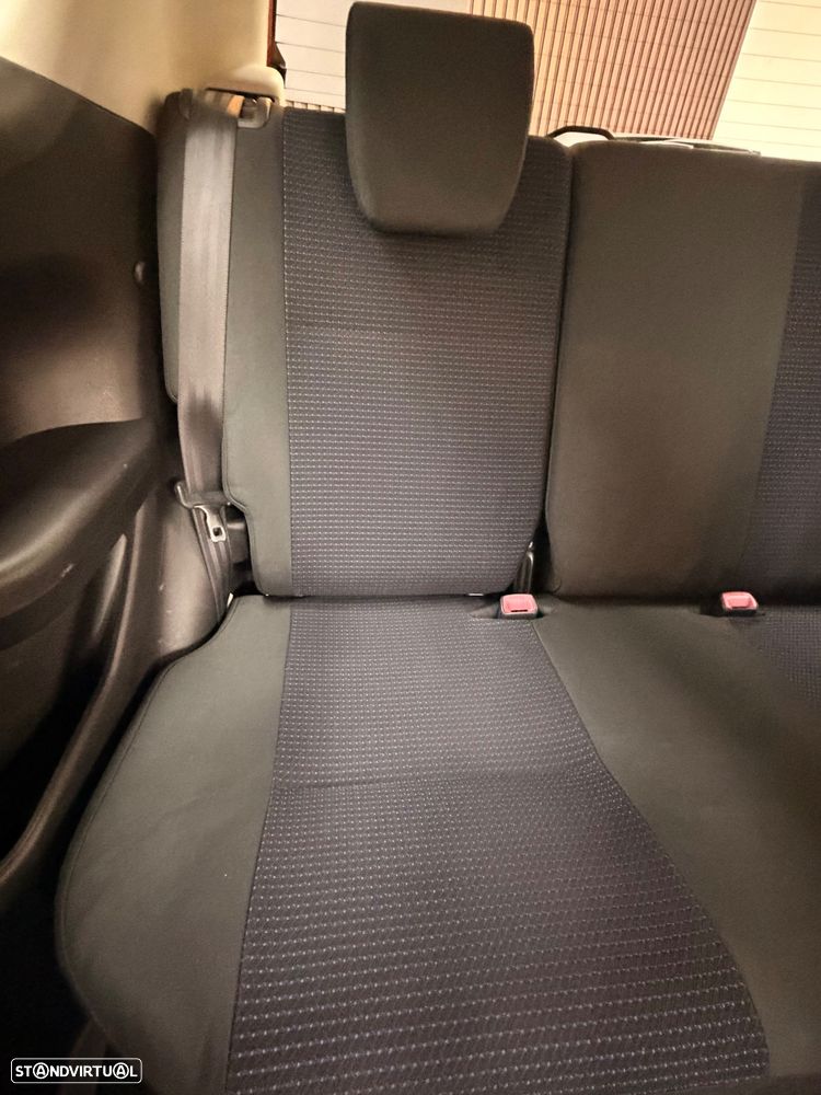 Suzuki Swift 1.3 DDiS GLX - 36
