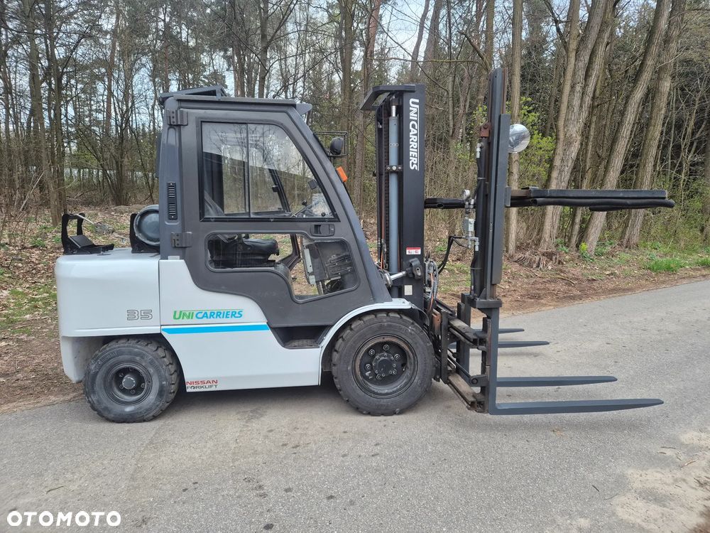 Nissan Unicarriers - 3