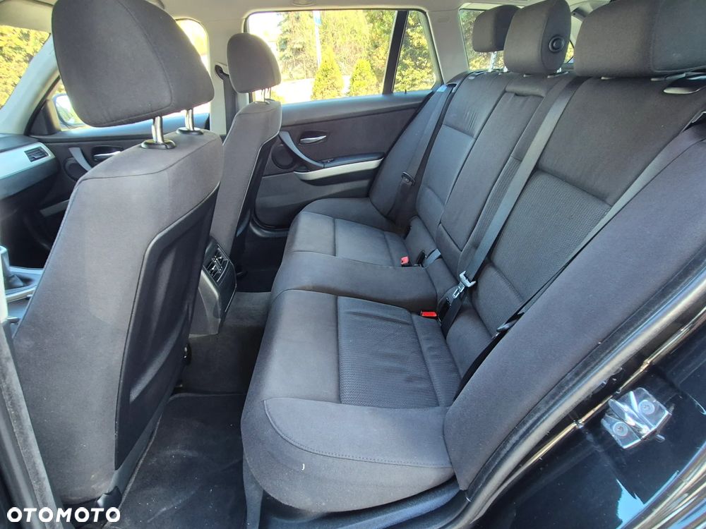 BMW Seria 3 320d - 26