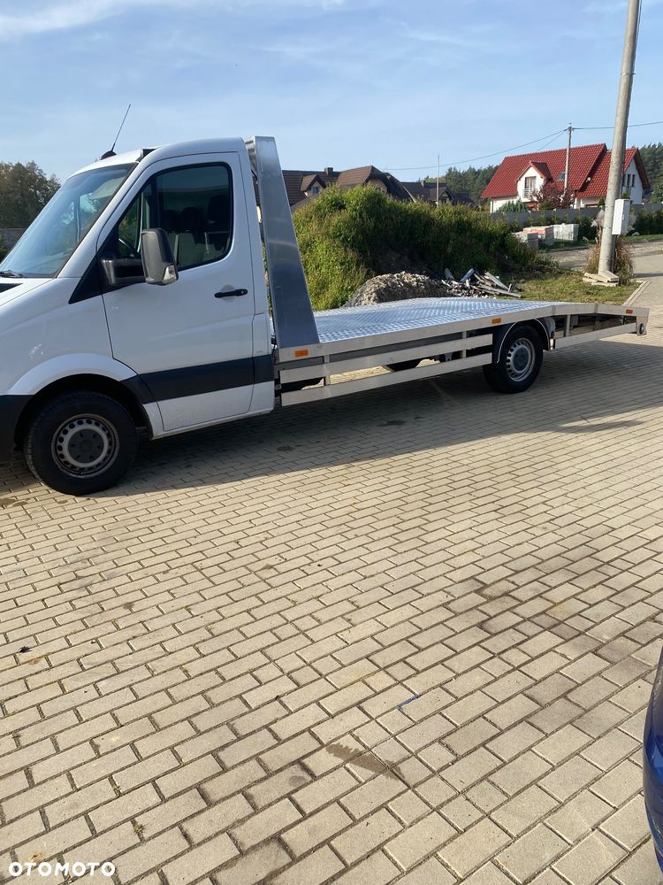 Mercedes-Benz Sprinter - 2