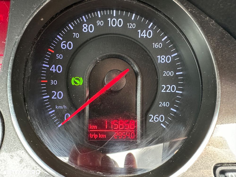 Volkswagen Passat - 4