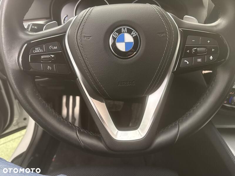 BMW Seria 5 530i GPF xDrive M Sport sport - 13