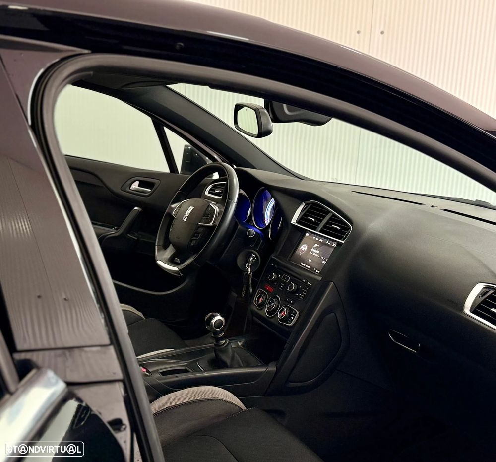 Citroën DS4 1.6 e-HDi So Chic 113g - 8