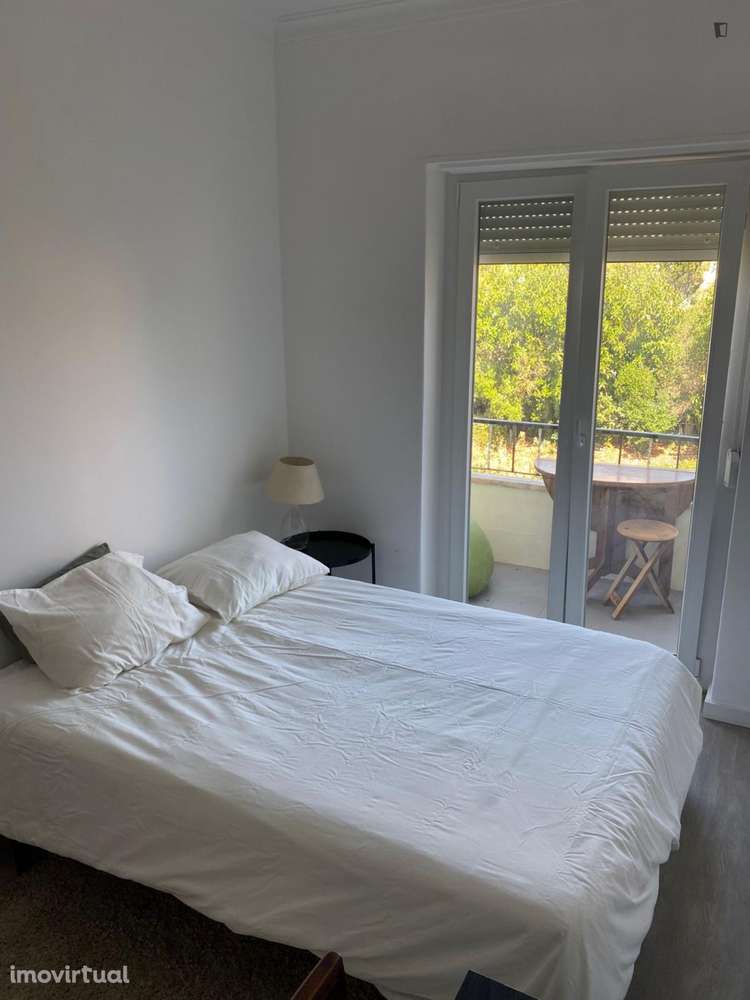 Quarto - localizado em Ajuda Lisbon - Grande imagem: 2/21