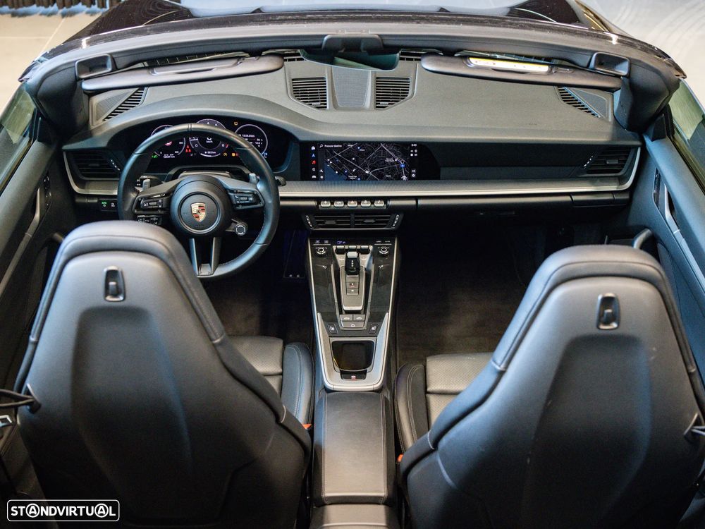 Porsche 911 (992) Carrera PDK - 42