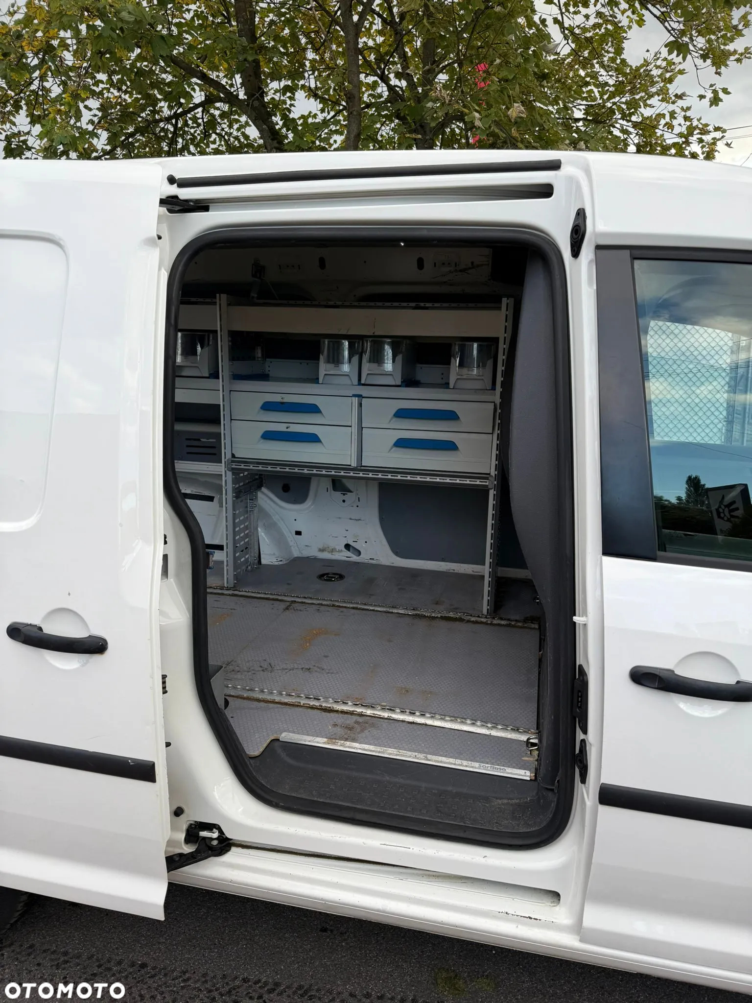 Volkswagen Caddy - 5