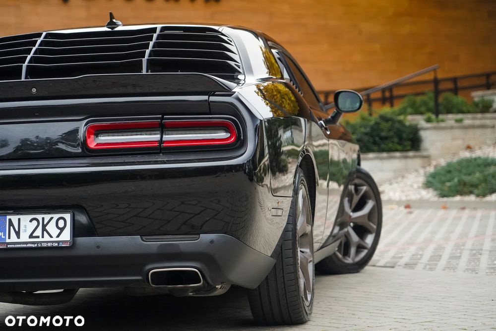 Dodge Challenger 3.6 SXT Plus - 37