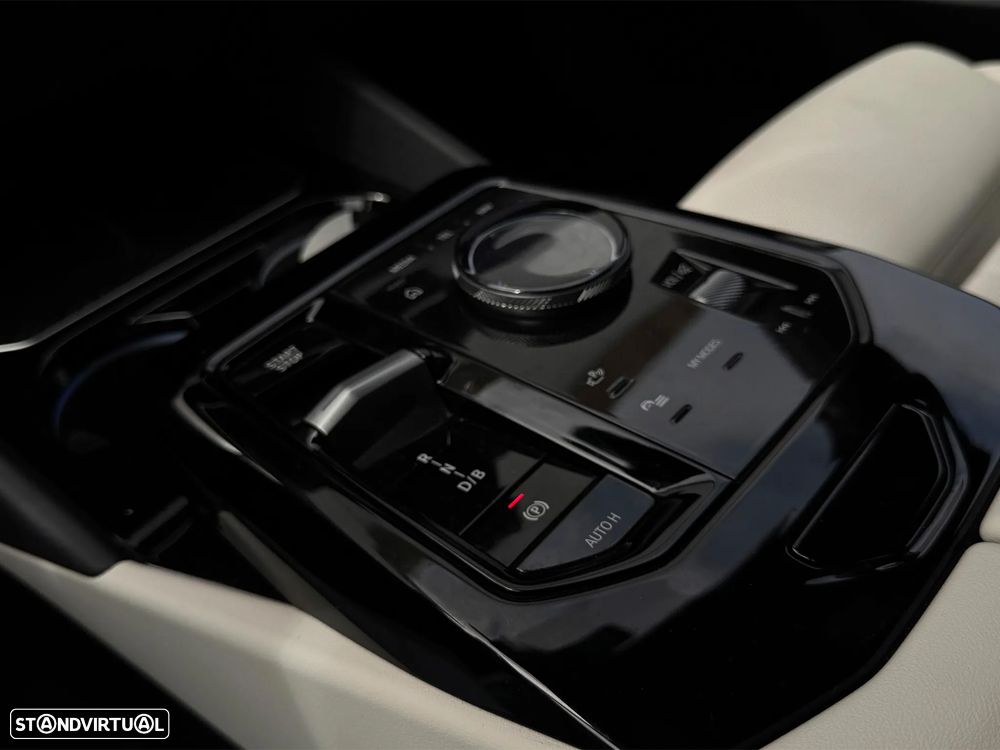 BMW i5 eDrive40 Pack Desportivo M - 15