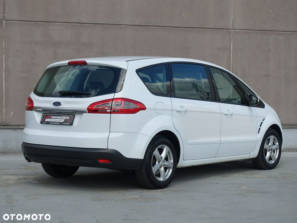 Ford S-Max - 10