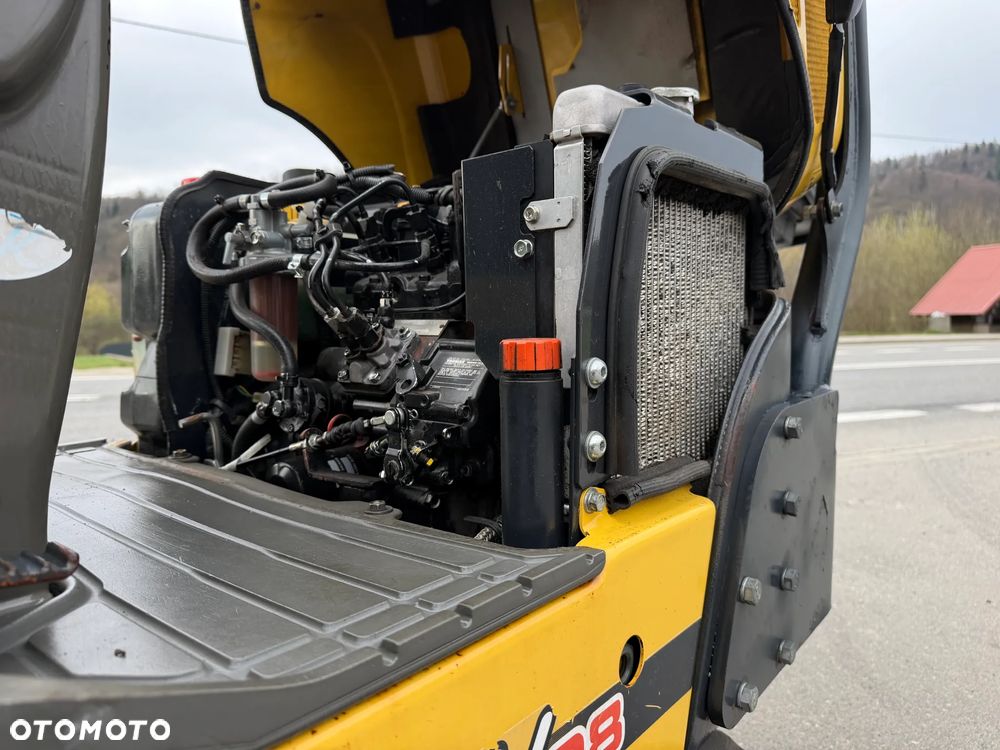 Yanmar SV08-1AS Japońska Minikoparka Koparka 1,1 tony. Maszyna jak Nowa. 2017rok. Pochodzi z Norweskiego Gospodarstwa Ogrodniczego! 2 łyżki. Rozsuwane Podwozie. Dokumentacja. Dodatkowe sekscje Hydrauliczne na młot lub wiertnice. Ani deka luzów czy wycieków. Szybkozłącze. Oryginalne łyżki Steelwrist! Skrętne ramię. OKAZJA Zadbana Maszyna! Bardzo oszczędny silnik Yanmar. Mocne pompy Hydrauliczne!! - 16