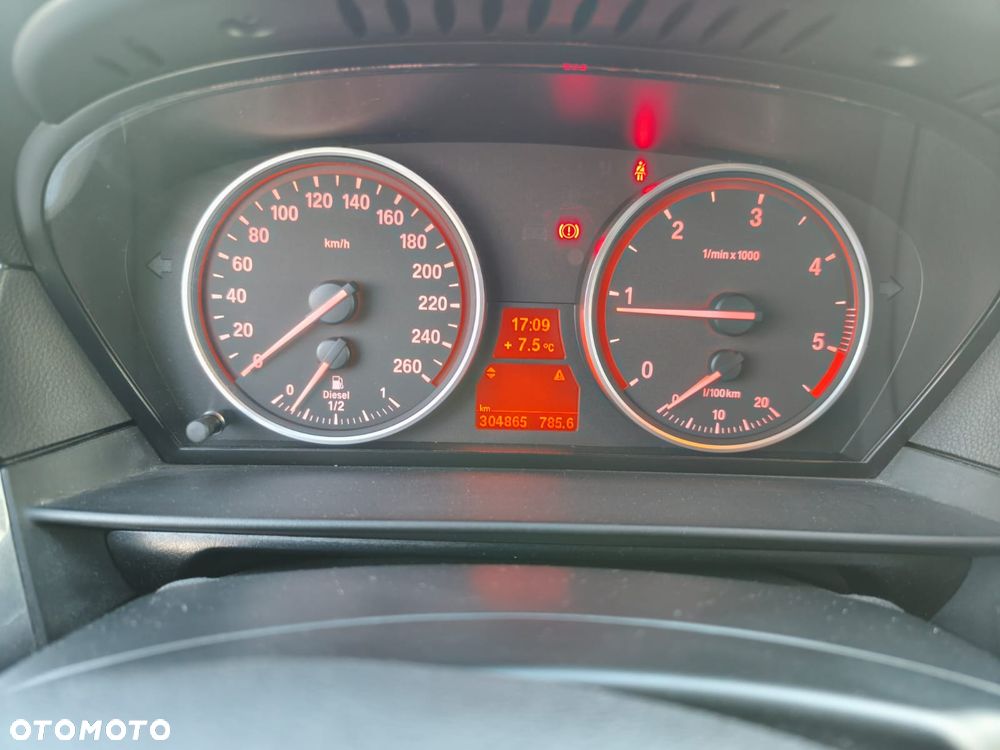 BMW Seria 5 520d Edition Sport - 30