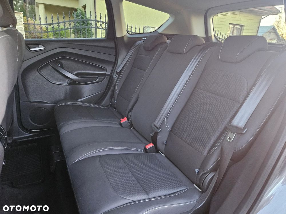 Ford Kuga 1.5 EcoBoost 2x4 Titanium - 30