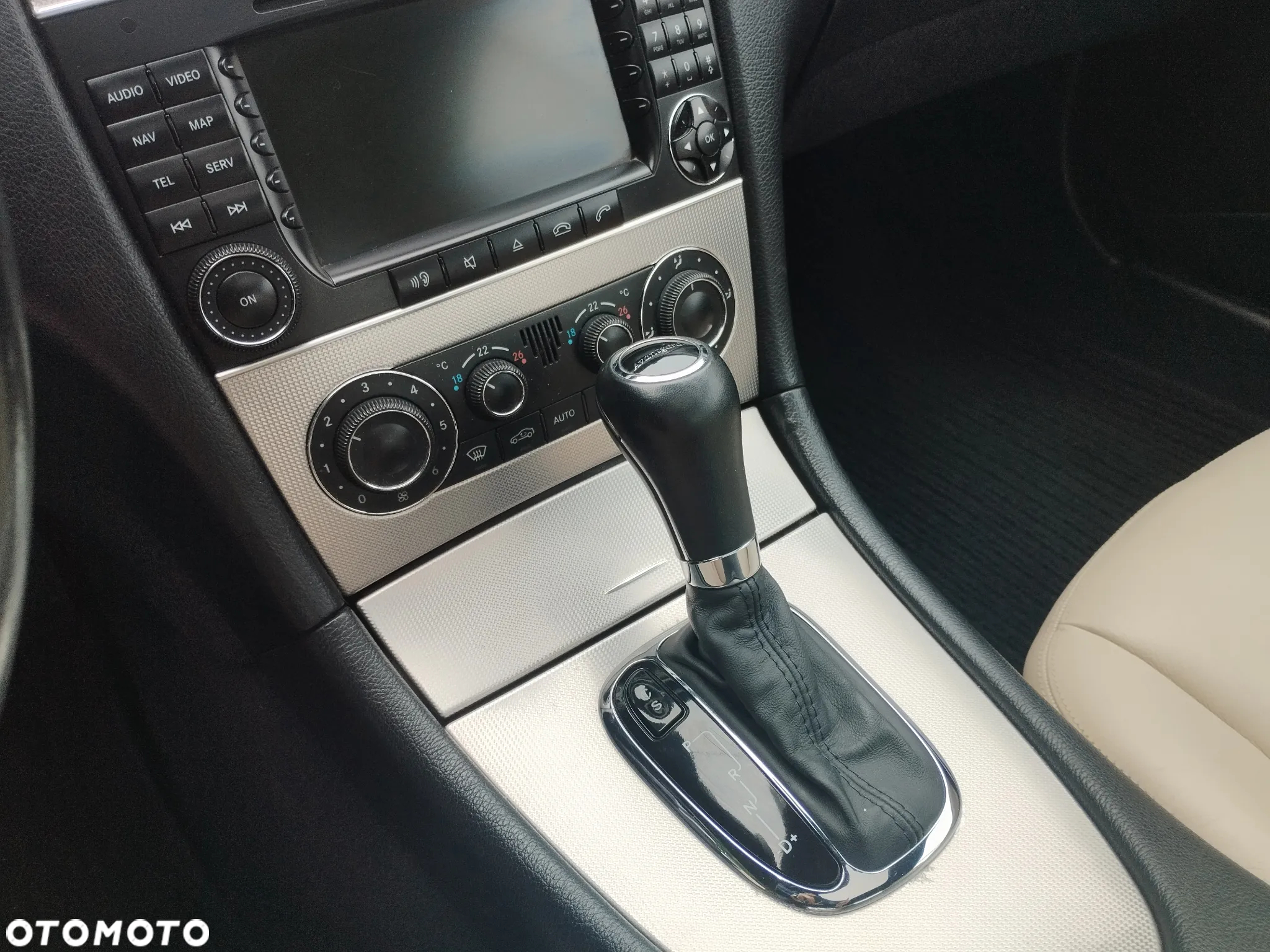 Mercedes-Benz CLK Coupe 280 7G-TRONIC Avantgarde - 13